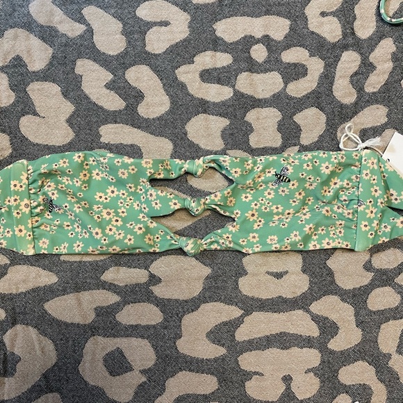 ‼️SOLD‼️ - Picture 2 of 7